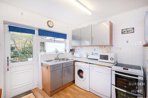 Kemsing Bournebridge Lane, Stapleford Abbotts, Romford, RM4 1LT