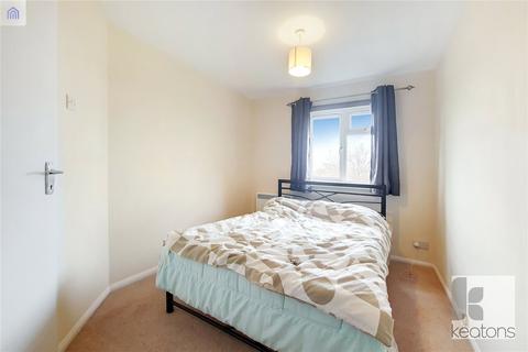 2 bedroom flat to rent, Weald Close, London, SE16