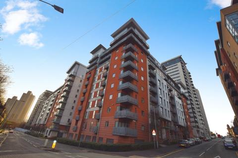 2 bedroom flat to rent, Melia House, 19 Lord Street, Green Quarter, Manchester, M4