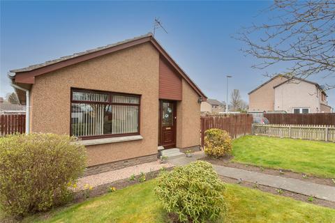 3 bedroom detached bungalow for sale - 25 Meadowview Drive, Inchture, Perth, PH14