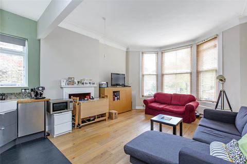 2 bedroom detached house to rent, Chelsham Road, Clapham, London, SW4