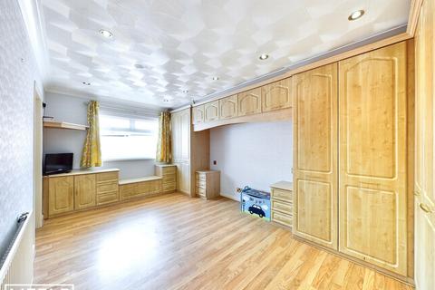 3 Applecorn Close, Sutton Leach, St Helens, WA9 4XZ