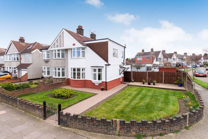 Harland Avenue, Sidcup 4 bed semidetached house £675,000
