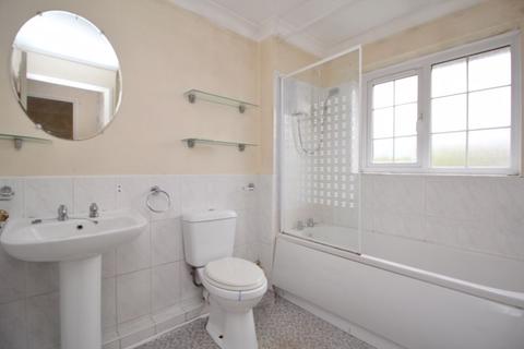 207 Walker Gardens, Hedge End, Southampton, SO30 2AJ