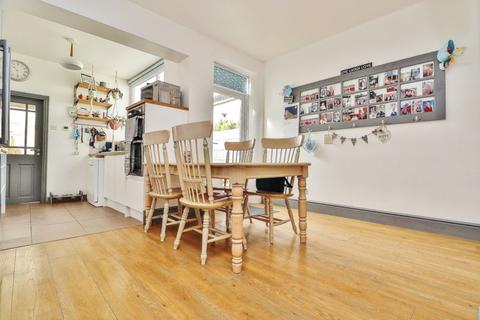 2 bedroom terraced house for sale - Glasgow Road, Southsea