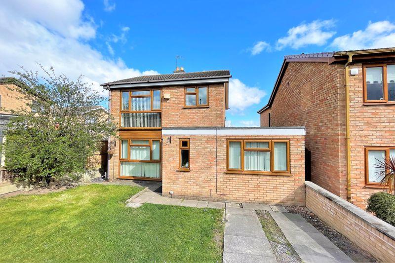 Kylemore Drive, Pensby 4 bed detached house £300,000