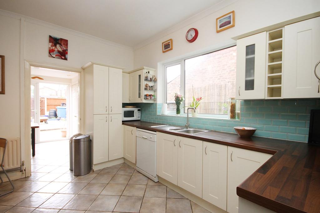 Ellesmere Road, Stockton Heath... 3 bed terraced house £370,000