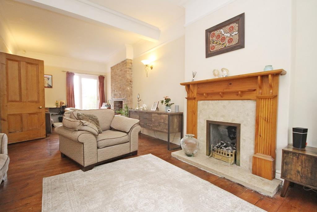 Ellesmere Road, Stockton Heath... 3 bed terraced house £370,000