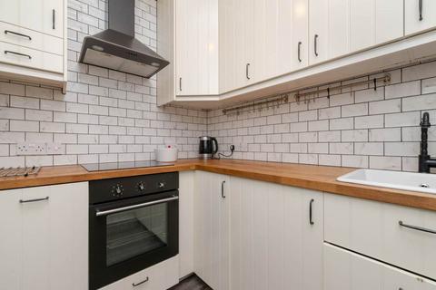 2 bedroom flat to rent - Comely Bank Street, Comely Bank, Edinburgh