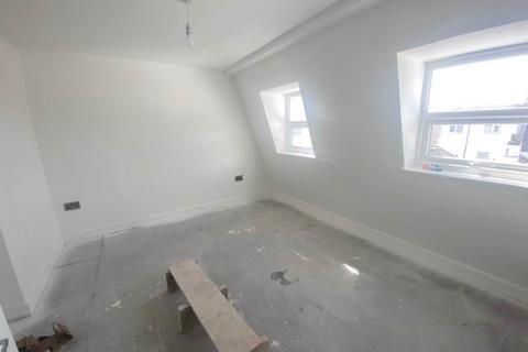 2 bedroom flat to rent, St James Street, Weston-super-Mare, North Somerset