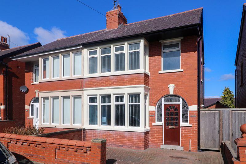 Ingleway Avenue, Blackpool 3 bed semidetached house £150,000