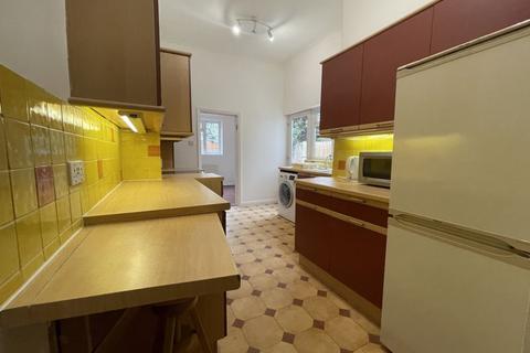 49a Chichele Road, London, NW2 3AN