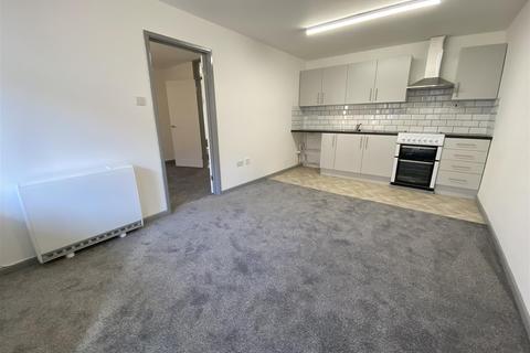 1 bedroom flat to rent - Market Street, Bodmin, PL31