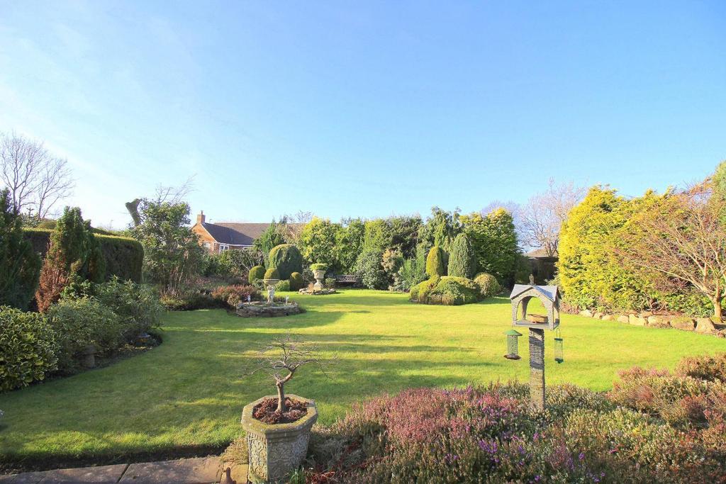 Longdean Park, Chester Le Street 4 bed detached house £420,000