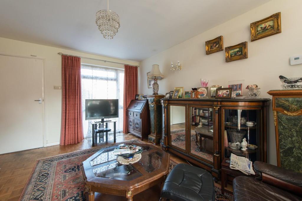 College Road, Margate 3 bed semidetached house £325,000