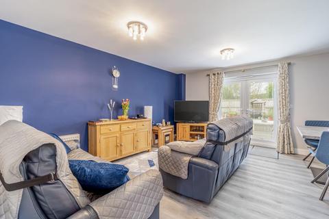 3 bedroom semi-detached house for sale - Walpole Close, Pinchbeck