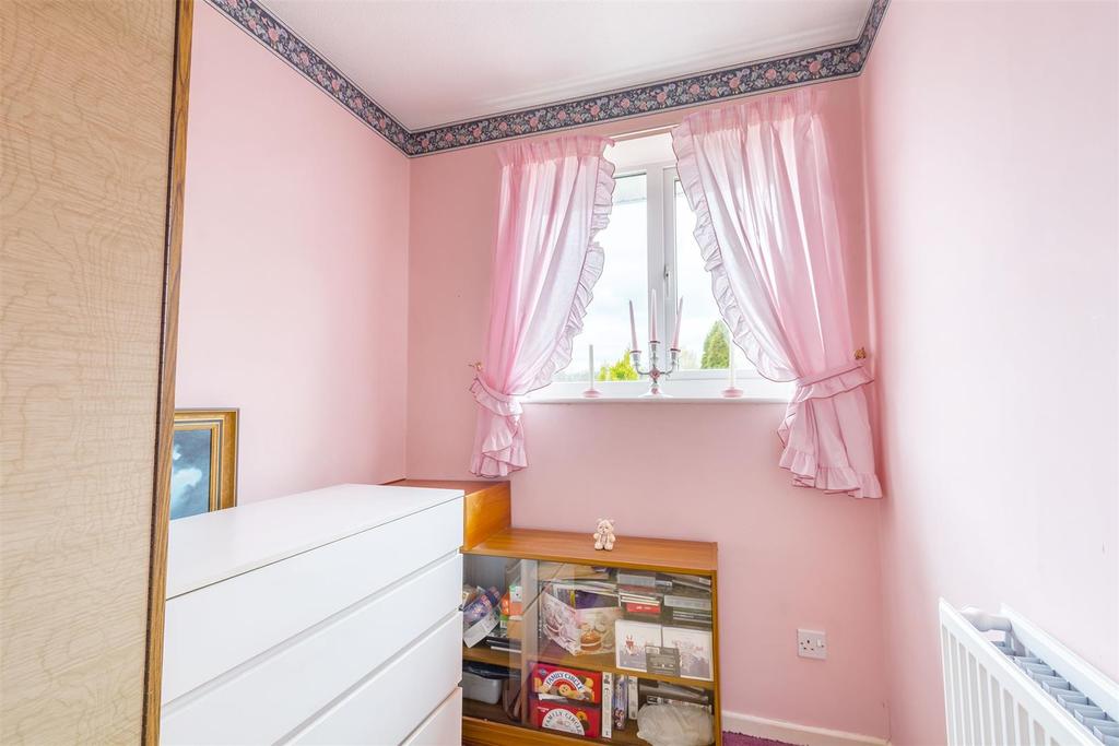 Bed 3 (3)-HDR copy.jpg