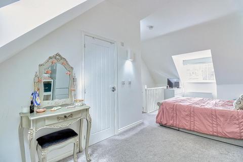 3 bedroom semi-detached house for sale - Moseley Beck Crescent, Cookridge
