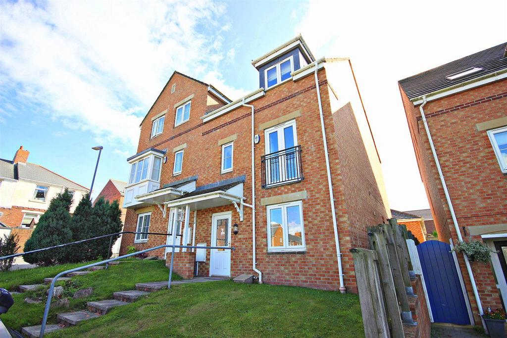 Lily Gardens Dipton, Stanley 4 bed semidetached house £180,000