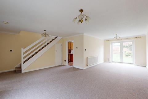 3 bedroom detached house for sale - Selwyn Drive, Broadstairs