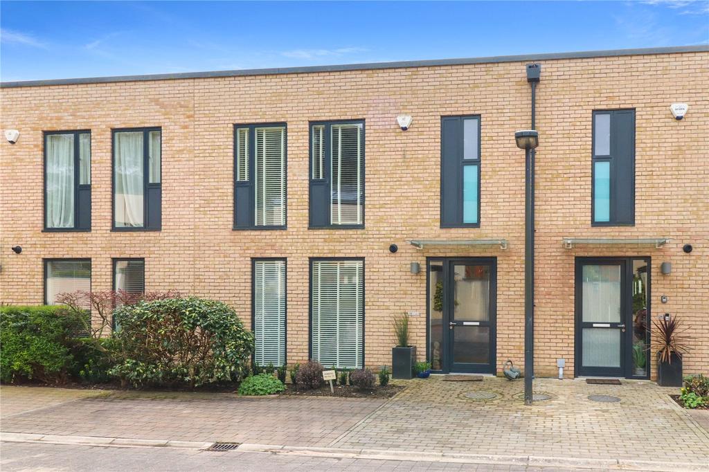 Cliveden Gages, Taplow, Berkshire, SL6 3 bed townhouse for sale £675,000