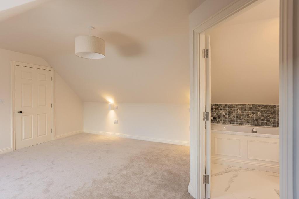 7 Blacksmiths Cottage Bedroom 2-3.jpg