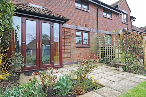 2 Birch Way, Redhill, RH1 6RQ