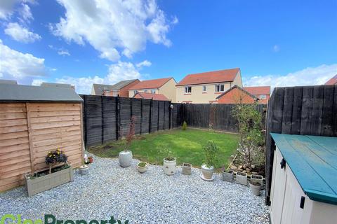 3 bedroom end of terrace house for sale - Babdown Close, Kingsway, Quedgeley, Gloucester