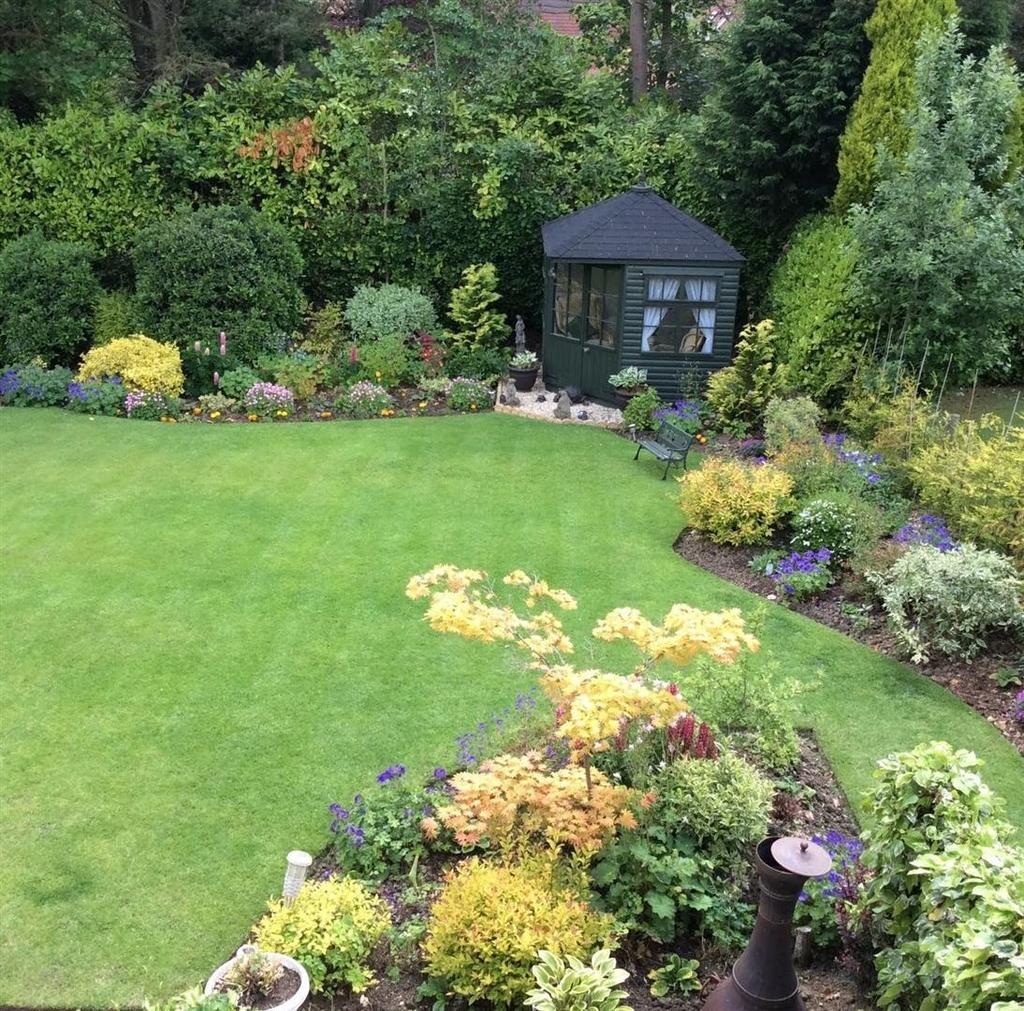 Garden rear.jpg
