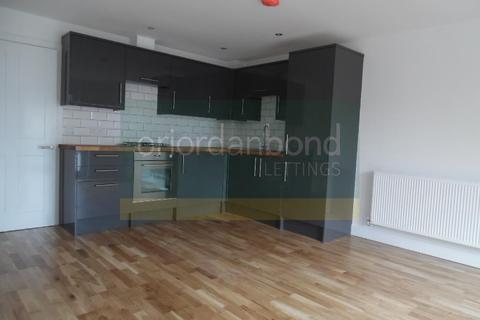2 bedroom flat to rent - St. Edmunds Court, St. Edmunds Road, Northampton, NN1