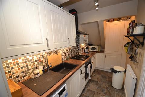 9 Back Fold, Clayton, Bradford, BD14 6BW