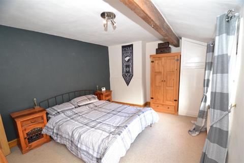 9 Back Fold, Clayton, Bradford, BD14 6BW