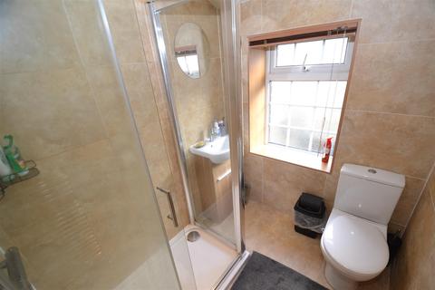 9 Back Fold, Clayton, Bradford, BD14 6BW
