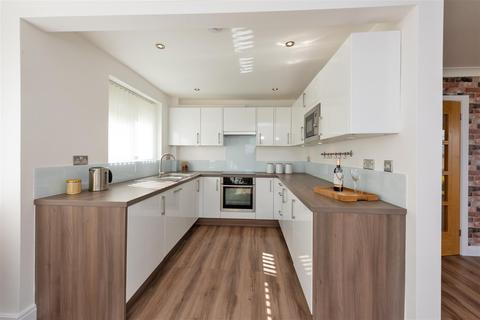 Flat 6, Harrow Court Vesey Close, Sutton Coldfield, B74 4QN