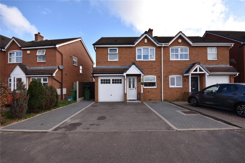 Ludworth Avenue, Marston Green, Birmingham, West Midlands, B37 3 bed semidetached house £275,000