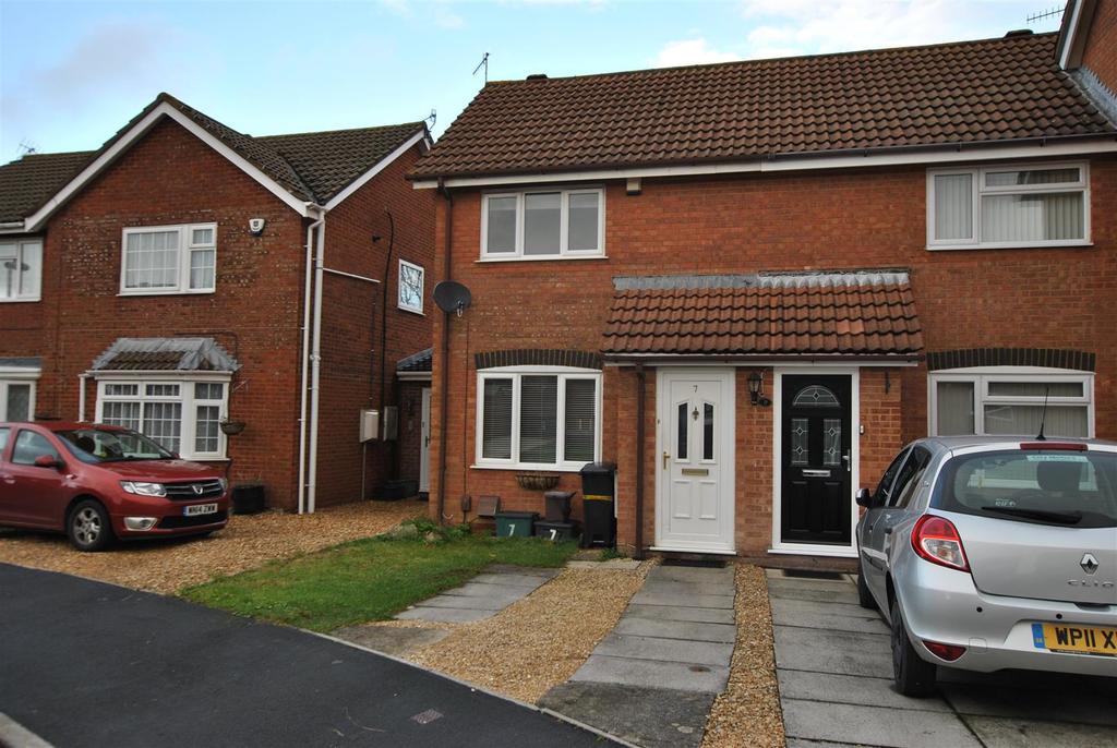 Minton Close, Whitchurch, Bristol 1 bed semidetached house £825 pcm