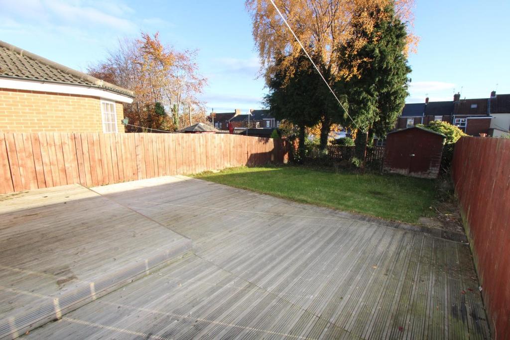 Stanhope Close, Meadowfield, Durham 3 bed semidetached house £140,000
