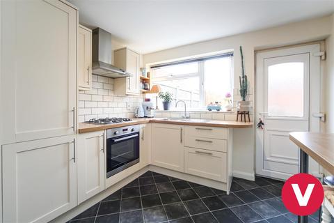 4 Birmingham Road, Alcester, B49 5ES