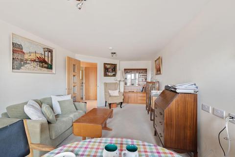 1 bedroom apartment for sale - Llys Isan, Ilex Close, Llanishen, Cardiff, CF14 5DZ