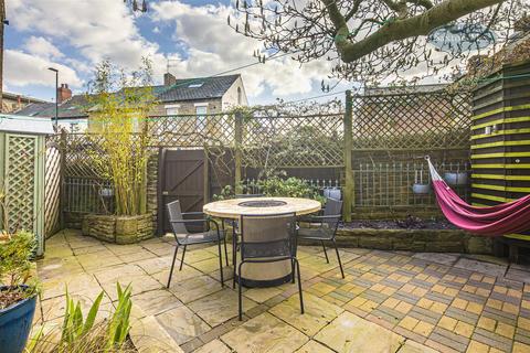 3 bedroom end of terrace house for sale - Newbould Lane, Broomhill, S10 2PL