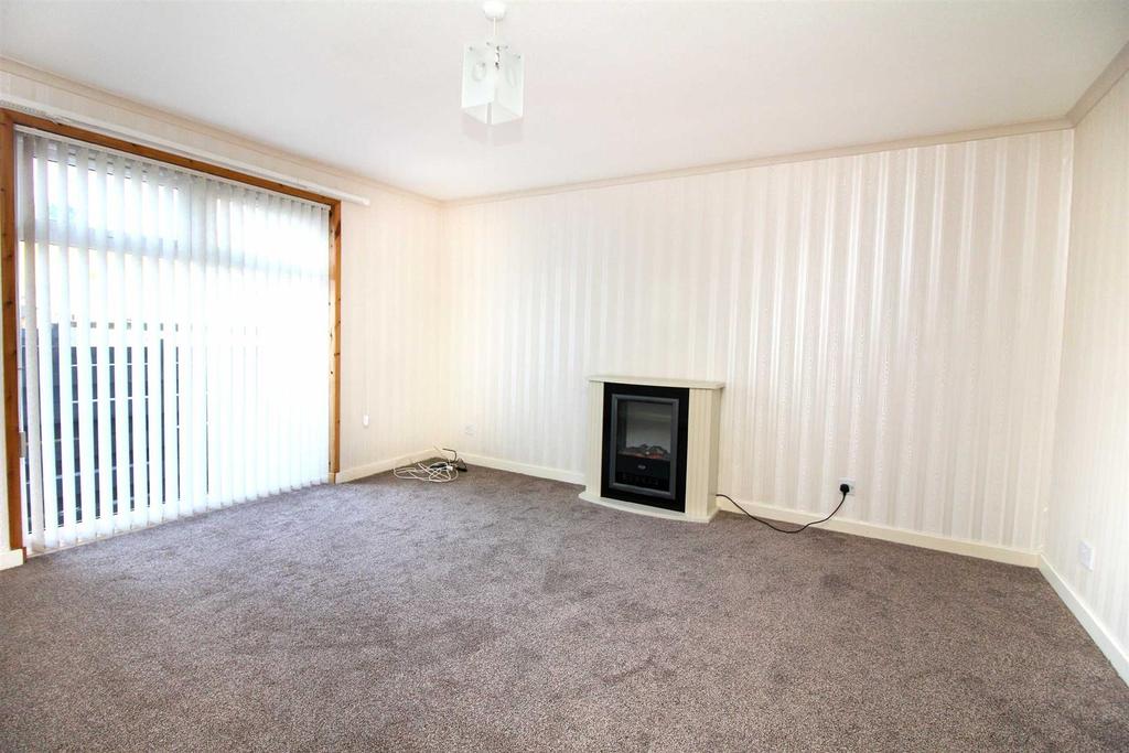 Bothwell Court, Hawick 2 bed flat £450 pcm (£104 pw)