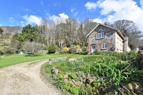 5 bedroom detached house for sale - Highview, Sandrock Road, Niton Undercliff