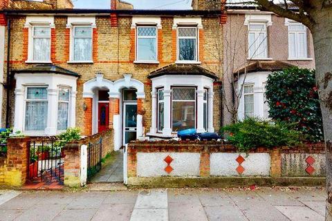 3 bedroom house to rent - Forest Road, London