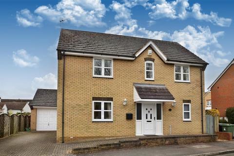 1a Hazel Close, Shefford, SG17 5YE
