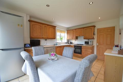1a Hazel Close, Shefford, SG17 5YE