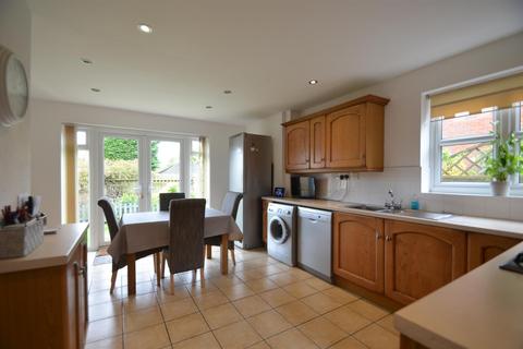 1a Hazel Close, Shefford, SG17 5YE
