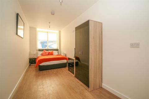 2 bedroom apartment to rent - Sunbridge Road