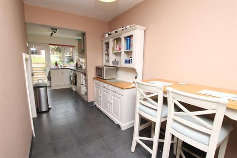 51 Pellinore Road, Exeter, EX4 9BN