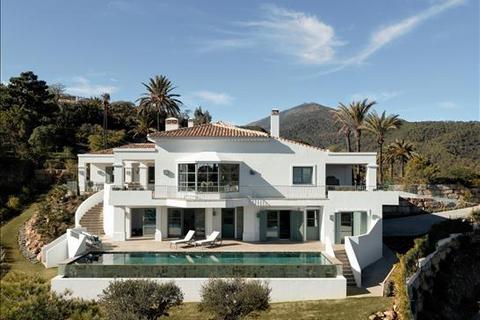 4 bedroom villa, El Madroñal, Benahavis, Malaga