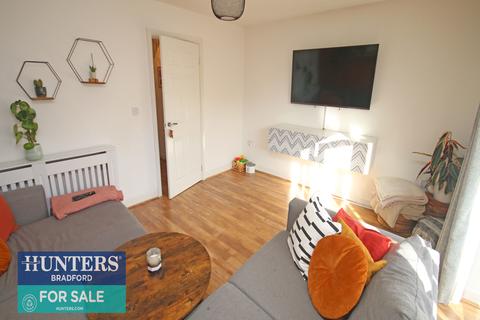 2 bedroom semi-detached house for sale - Tunwell Close, Eccleshill, Bradford, BD2 2BB